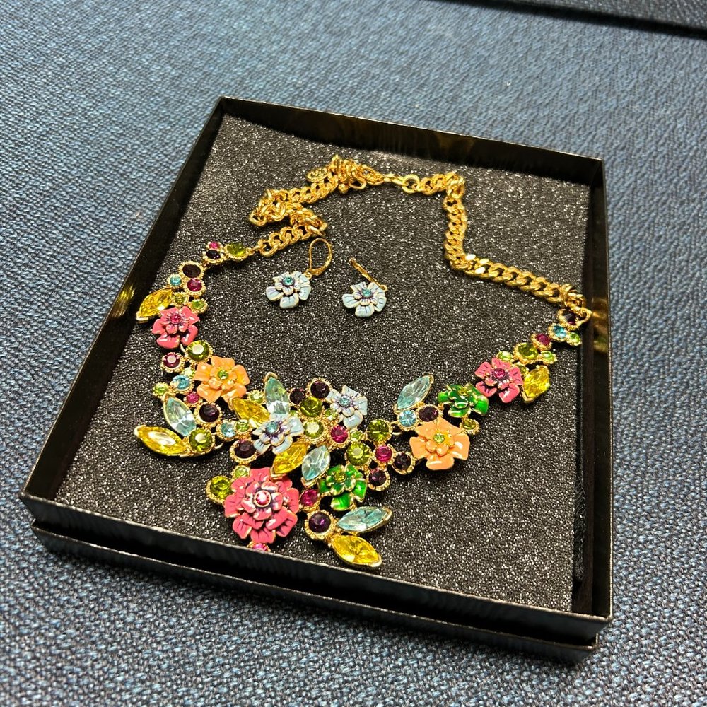 1641 Joan Rivers 25th Anniversary Necklace and Earrings Set - Picture 11 of 15